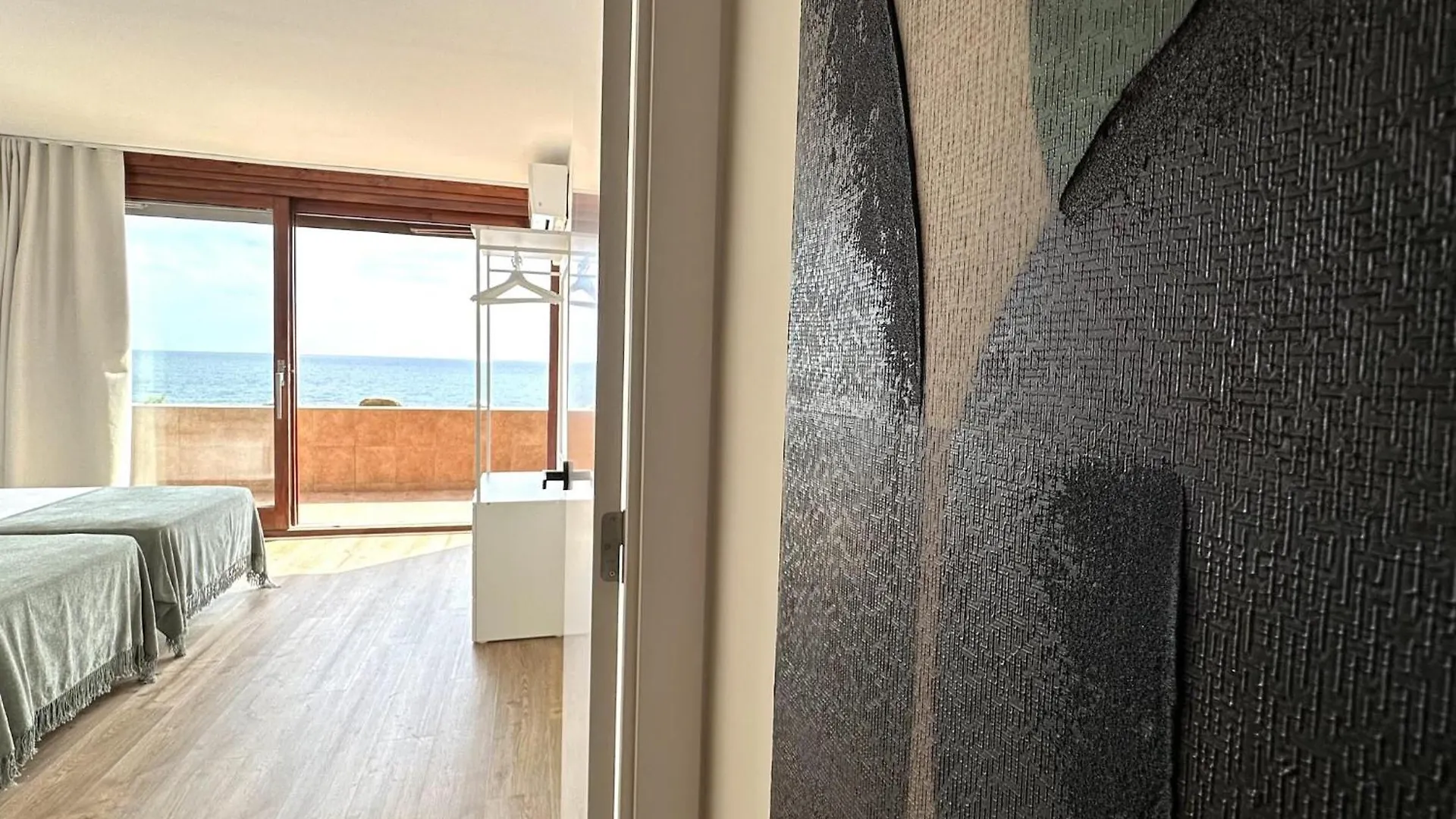 Duplex Frente Al Mar, Piscina Panoramica, Dos Pkg Lejlighed Tossa de Mar 0*,